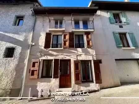 maison 3 pièces - 110 m²
