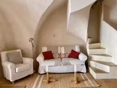 location maison 2 pièces 77 m² à la roque-d’anthéron (13640)