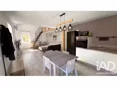 maison traditionnelle à saint-étienne-de-fontbellon (07200)