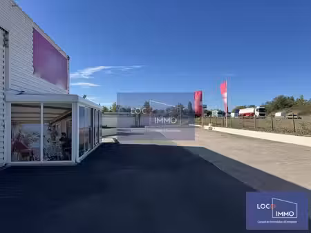 location commerce villenave d ornon 33140 184m²