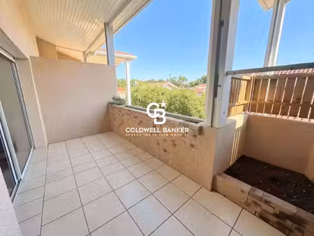 taussat-les-bains – hyper centre – t4 duplex avec terrasse