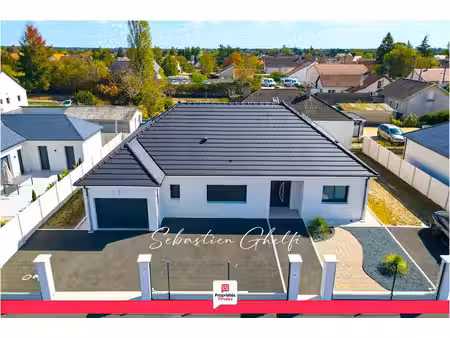 romorantin-maison de plain-pied avec 3 chambres- cellier et garage