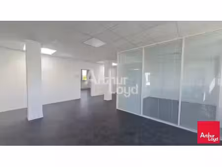 location bureaux angers 49000 70m²