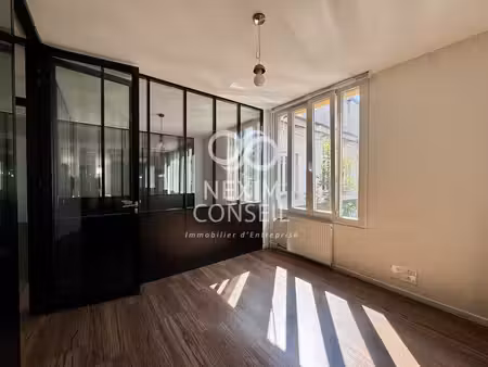location bureaux asnières-sur-seine 92600 102m²