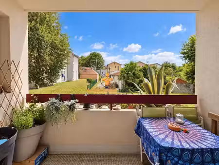 vente appartement 3 pièces 68 m2 à tarbes