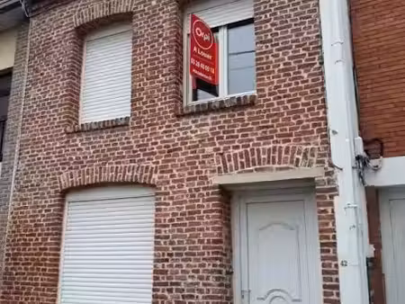location maison 4 pièces 69 m² à hazebrouck (59190)  719 €