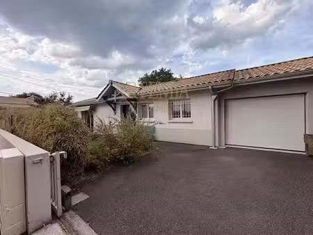 location meublée maison 4 pièces à gujan-mestras (33470)  1 460 €