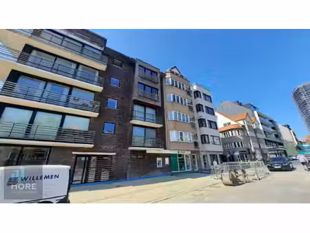 appartement te koop in knokke-heist met 2 slaapkamers