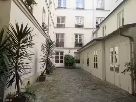 location locaux professionnels 7 pièces 120 m² à paris 4ème (75004)  4 400 €