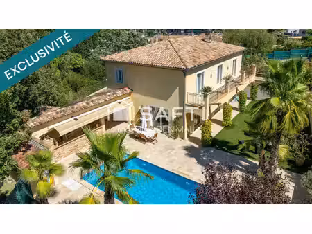 magnifique villa aux prestations haut de gamme  à proximité immédiate des commerces