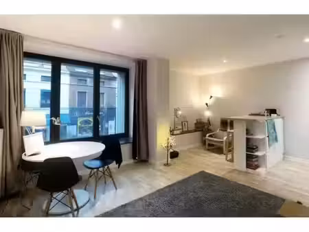 appartement à louer à chaussée de charleroi saint-gilles (vbe67362)