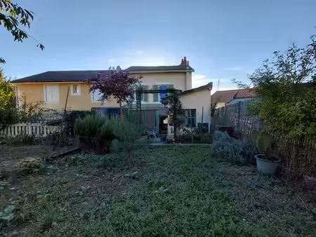 sanilhac - a deux pas de perigueux - maison avec 3 chambres