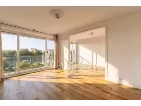 appartement de luxe 3 chambres en vente à clichy  france