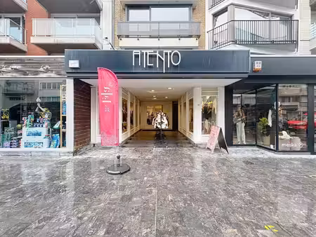 uitstekend gelegen handelspand te huur in het hart van koksijde-bad