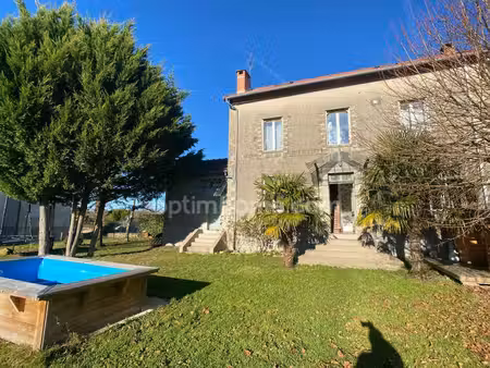 belle maison en pierre de 4 chambres avec jardin de 515 m2 plat et puits