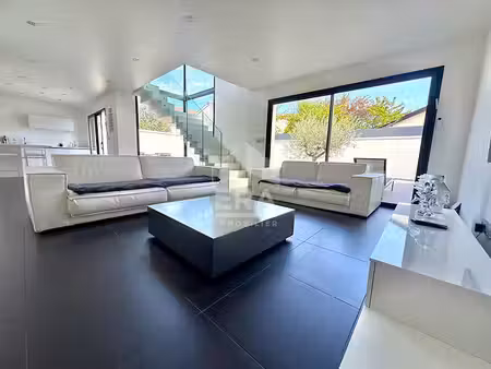 maison 4 pièces 130 m² à vendre / acheter villeurbanne 69100 ? | era immobilier