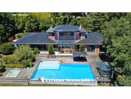 bouliac villa d'architecte avec piscine à débordement  spa et parc paysager de 7 400 m2