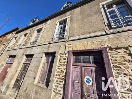 immeuble à fougères (35300)
