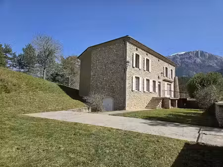 vente propriété 7 pièces 178 m² à montmaur-en-diois (26150)  495 000 €