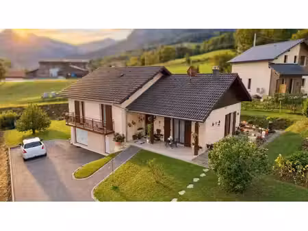 vente maison 5 pièces 101 m² à saint-sixt (74800)  549 000 €