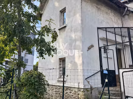 montreuil – maison à rénover avec fort potentiel