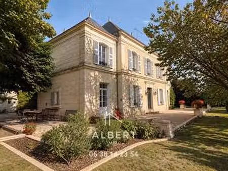vente demeure d'exception piscine à saumur (49400) : à vendre piscine / 235m² saumur