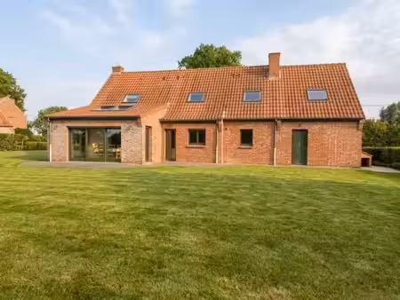 vente maison 7 pièces 179 m² à quesnoy-sur-deûle (59890)  649 000 €