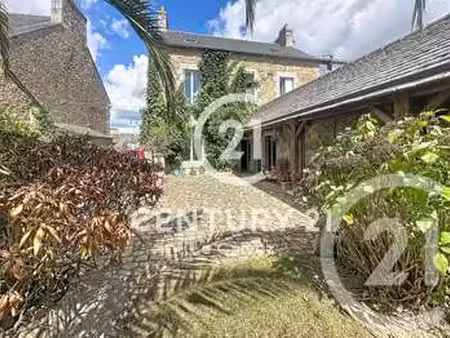 vente maison à guingamp (22200) : à vendre / 183m² guingamp