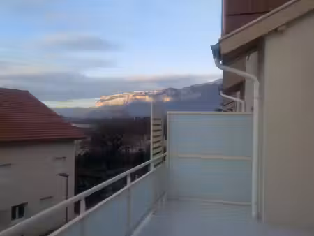 brignoud t4 85m2 + balcon + garage