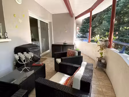 résidence très calme   appartement tries bien agencé