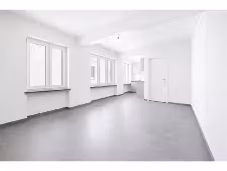 appartement te koop in thuin met 1 slaapkamer
