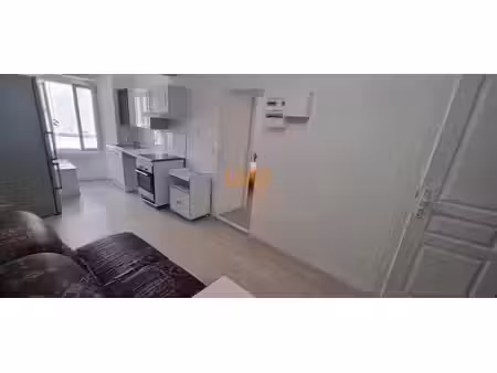 vente maison 4 pièces 107 m² à ampus (83111)  151 000 €