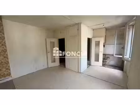 studio a renover / ideal investisseur