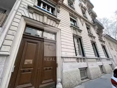 location bureaux 255m² à 510m²
