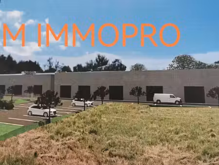 vente entrepôt montauroux 83440 142m²