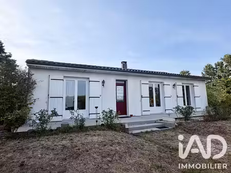 maison de campagne à réaux (17500)