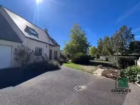 vente maison à saint-étienne-de-montluc (44360) : à vendre / 104m² saint-étienne-de-montlu