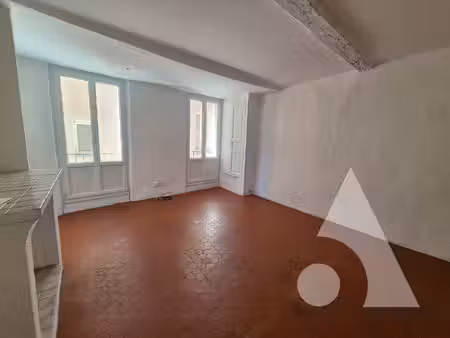 salernes - immeuble de rapport ? 229.000 €