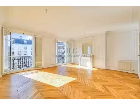 appartement de luxe à louer dans le quartier dupleix-motte picquet