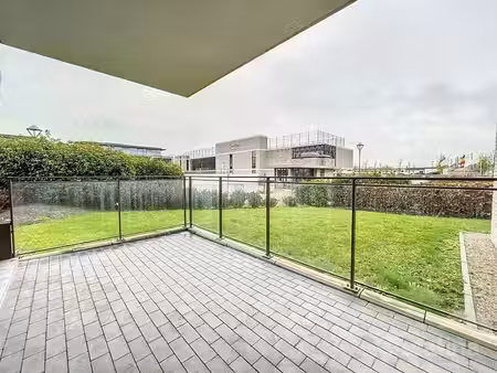 appartement de deux chambres au rdc avec terrasse.
