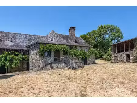 exclusivité - propriété de caractère en pierre - xviie & xviiie siècles - potentiel...