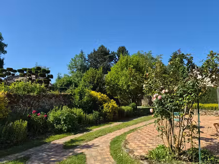 2 maisons la celle les bordes  8 pièces  210 m2