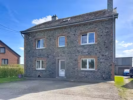 maison 4 façades à marvie - volumes  cadre et potentiel
