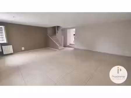 location maison 3 pièces 74m²