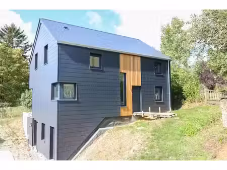 maison neuve avec de beaux volumes