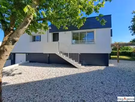 location maison à sautron (44880) : à louer / 114m² sautron