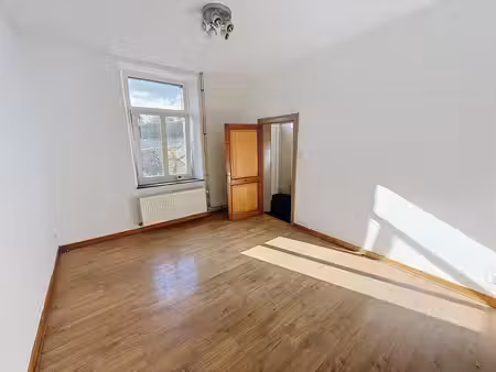 maison avec jardin  garage et annexe