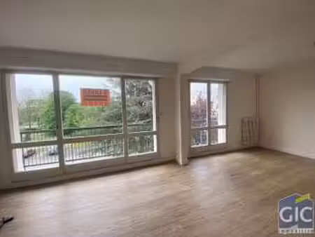 location appartement 3 pièces à caen (14000) : à louer 3 pièces / 65m² caen