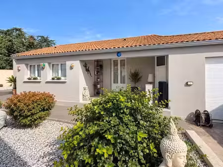 vente maison 4 pièces 89 m² à saint-gilles (30800)  318 000 €