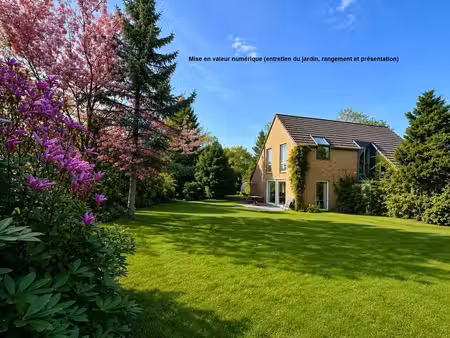 exclusivité -227 m² – 7720 m² de terrain – quartier prisé